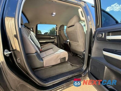 Zdjęcie 6 z 10 samochodu: 2015 TOYOTA TUNDRA SR5 VIN:5TFDW5F12FX440668 - miniatura