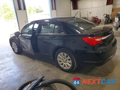 Drugie zdjęcie samochodu z przodu: 2012 CHRYSLER 200 LX VIN:1C3CCBABXCN125583 - miniatura