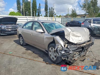 Czwarte zdjęcie samochodu z boku: 2007 HYUNDAI SONATA GLS VIN:5NPET46C77H193671 - miniatura