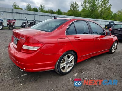 Trzecie zdjęcie samochodu z tyłu: 2010 MERCEDES-BENZ C 300 4MATIC VIN:WDDGF8BB1AR124193 - miniatura