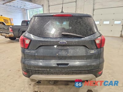 Zdjęcie 6 z 13 samochodu: 2019 FORD ESCAPE SE VIN:1FMCU9GD0KUA86657 - miniatura