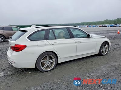 Trzecie zdjęcie samochodu z tyłu: 2017 BMW 330 XI VIN:WBA8K3C38HA023176 - miniatura