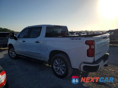 Drugie zdjęcie samochodu z przodu: 2020 CHEVROLET SILVERADO K1500 CUSTOM VIN:3GCUYBEF2LG377190 - miniatura