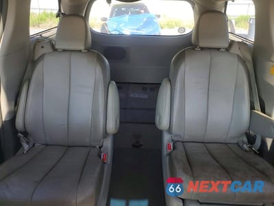 Zdjęcie 10 z 13 samochodu: 2012 TOYOTA SIENNA LIMITED 7-PASSENGER VIN:5TDYK3DC9CS236067 - miniatura