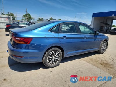 Trzecie zdjęcie samochodu z tyłu: 2019 VOLKSWAGEN JETTA S VIN:3VWCB7BU2KM164640 - miniatura