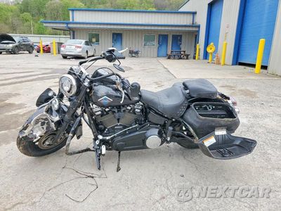 Trzecie zdjęcie samochodu z tyłu: 2025 HARLEY-DAVIDSON FLHC VIN:1HD1YA913SB013376 - miniatura