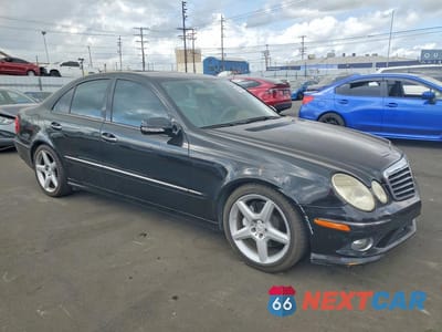 Czwarte zdjęcie samochodu z boku: 2009 MERCEDES-BENZ E 350 VIN:WDBUF56X59B377442 - miniatura