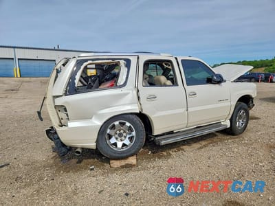 Trzecie zdjęcie samochodu z tyłu: 2005 CADILLAC ESCALADE LUXURY VIN:1GYEK63N05R127791 - miniatura