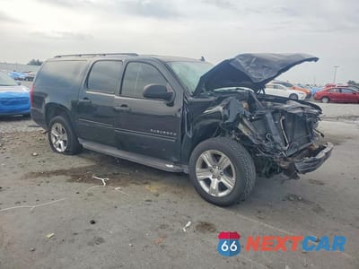 Czwarte zdjęcie samochodu z boku: 2010 CHEVROLET SUBURBAN C1500 LS VIN:1GNUCHE06AR260262 - miniatura