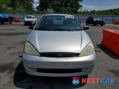 Piąte zdjęcie samochodu w środku: 2001 FORD FOCUS SE VIN:1FAFP34331W161099 - miniatura