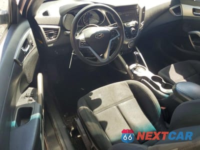 Zdjęcie 8 z 12 samochodu: 2016 HYUNDAI VELOSTER BASE VIN:KMHTC6AD2GU297828 - miniatura