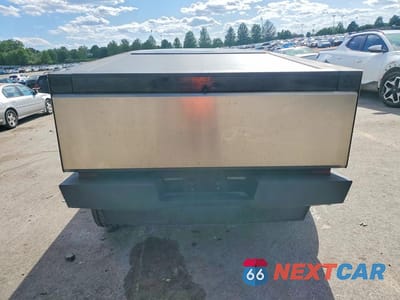 Zdjęcie 6 z 12 samochodu: 2025 TESLA CYBERTRUCK VIN:7G2CEHED6SA063076 - miniatura
