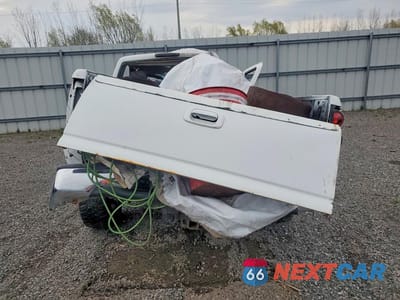 Zdjęcie 6 z 12 samochodu: 2003 CHEVROLET SILVERADO K1500 VIN:1GCHK24133E270858 - miniatura