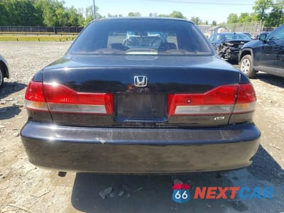 Zdjęcie 6 z 12 samochodu: 2001 HONDA ACCORD EX VIN:1HGCG16581A078377 - miniatura