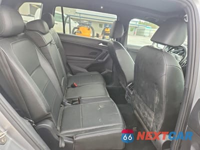 Zdjęcie 10 z 12 samochodu: 2020 VOLKSWAGEN TIGUAN SE, 4MOTION SEL VIN:3VV2B7AX7LM068581 - miniatura
