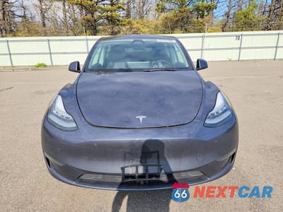 Piąte zdjęcie samochodu w środku: 2023 TESLA MODEL Y VIN:7SAYGDEE9PA155622 - miniatura