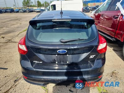 Zdjęcie 6 z 12 samochodu: 2013 FORD FOCUS ST VIN:1FADP3L98DL127517 - miniatura