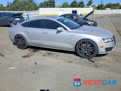 Czwarte zdjęcie samochodu z boku: 2012 AUDI A7 PREMIUM PLUS VIN:WAUYGAFC8CN050929 - miniatura