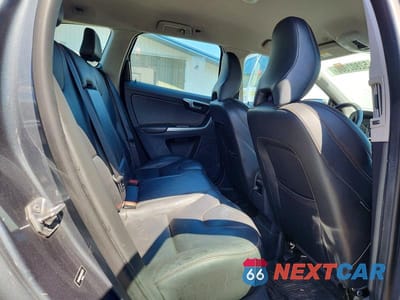 Zdjęcie 11 z 13 samochodu: 2017 VOLVO XC60 VIN:YV440MDJ9H2087521 - miniatura
