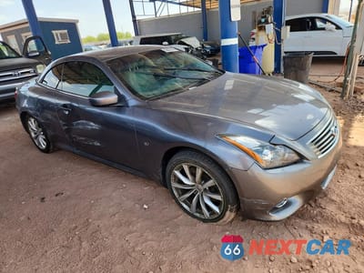 Czwarte zdjęcie samochodu z boku: 2014 INFINITI Q60 CONVERTIBLE BASE VIN:JN1CV6FEXEM900640 - miniatura