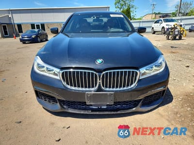 Piąte zdjęcie samochodu w środku: 2018 BMW 750 XI VIN:WBA7F2C56JG424269 - miniatura