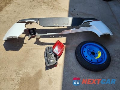 Zdjęcie 12 z 13 samochodu: 2021 HYUNDAI VENUE SE VIN:KMHRB8A30MU068575 - miniatura