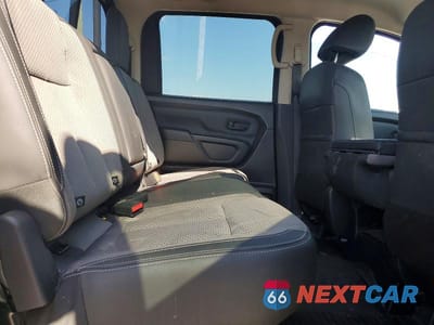 Zdjęcie 10 z 12 samochodu: 2021 NISSAN TITAN S VIN:1N6AA1EEXMN528582 - miniatura
