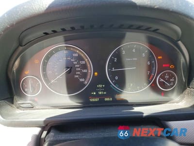 Zdjęcie 9 z 12 samochodu: 2014 BMW 535 XI VIN:WBA5B3C52ED535241 - miniatura