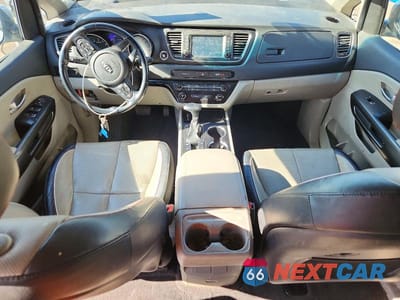 Zdjęcie 8 z 14 samochodu: 2021 KIA SEDONA EX VIN:KNDMB5C1XM6664550 - miniatura