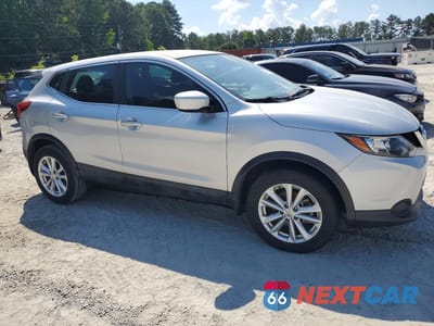 Czwarte zdjęcie samochodu z boku: 2018 NISSAN ROGUE SPORT S VIN:JN1BJ1CP5JW102710 - miniatura