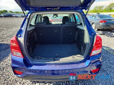 Zdjęcie 6 z 13 samochodu: 2017 CHEVROLET TRAX LS VIN:3GNCJKSB3HL221330 - miniatura