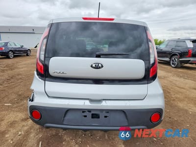 Zdjęcie 6 z 13 samochodu: 2017 KIA SOUL BASE VIN:KNDJN2A24H7431445 - miniatura