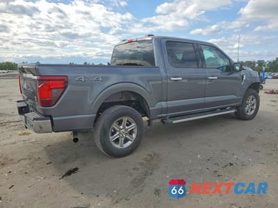 Trzecie zdjęcie samochodu z tyłu: 2025 FORD F150 XLT VIN:1FTFW3L86SKE52019 - miniatura