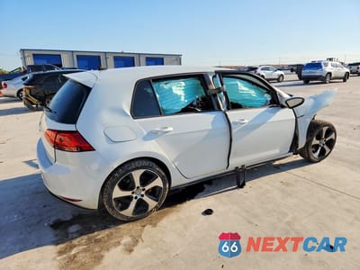 Trzecie zdjęcie samochodu z tyłu: 2017 VOLKSWAGEN GTI S VIN:3VW4T7AU4HM062235 - miniatura