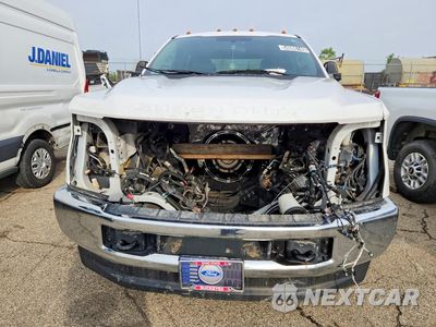 Piąte zdjęcie samochodu w środku: 2019 FORD F350 SUPER DUTY VIN:1FT8W3DT7KEF68081 - miniatura