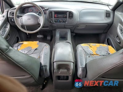 Zdjęcie 8 z 13 samochodu: 1999 FORD EXPEDITION VIN:1FMPU18L7XLB85062 - miniatura