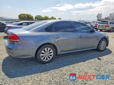Trzecie zdjęcie samochodu z tyłu: 2014 VOLKSWAGEN PASSAT S VIN:1VWAT7A38EC070264 - miniatura