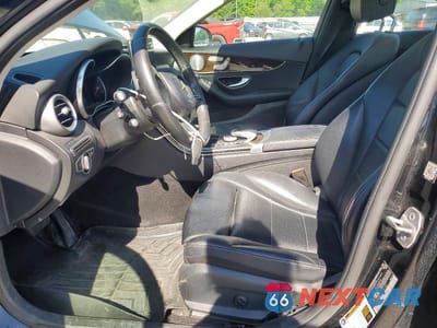 Zdjęcie 7 z 13 samochodu: 2016 MERCEDES-BENZ C 300 4MATIC VIN:55SWF4KB0GU175194 - miniatura