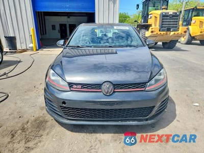 Piąte zdjęcie samochodu w środku: 2015 VOLKSWAGEN GTI VIN:3VWYT7AU7FM045248 - miniatura
