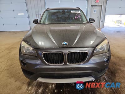 Piąte zdjęcie samochodu w środku: 2014 BMW X1 XDRIVE28I VIN:WBAVL1C54EVY13634 - miniatura
