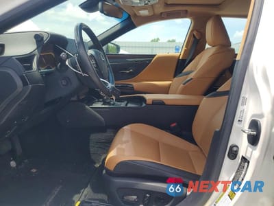 Zdjęcie 7 z 13 samochodu: 2023 LEXUS ES 300H BASE VIN:58ADA1C11PU029331 - miniatura