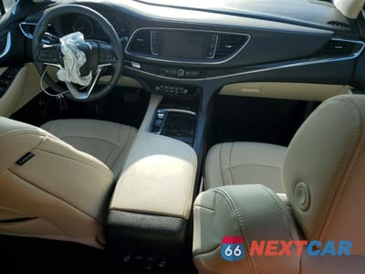 Zdjęcie 8 z 14 samochodu: 2022 BUICK ENCLAVE ESSENCE VIN:5GAEVAKW5NJ126825 - miniatura