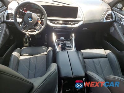Zdjęcie 8 z 13 samochodu: 2025 BMW XM VIN:5YM23CS06S9Z37228 - miniatura