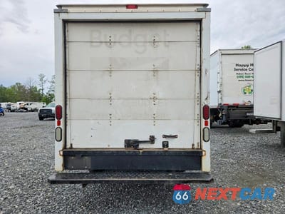 Zdjęcie 10 z 13 samochodu: 2014 FORD E350 BOX TRUCK VIN:1FDWE3FLXEDA14501 - miniatura