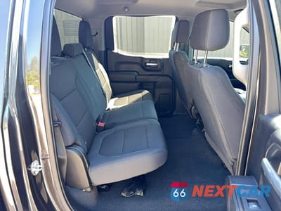 Zdjęcie 6 z 10 samochodu: 2021 CHEVROLET SILVERADO K1500 CUSTOM VIN:1GCPYBEK5MZ149552 - miniatura