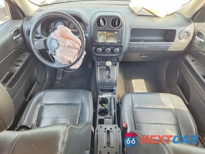 Zdjęcie 8 z 13 samochodu: 2016 JEEP PATRIOT VIN:1C4NJRAB8GD625935 - miniatura