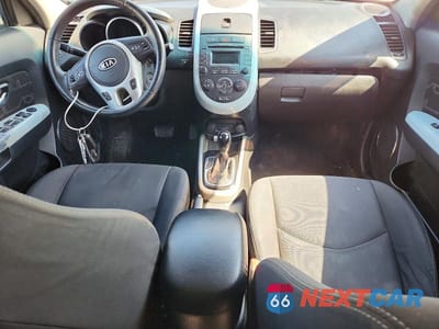 Zdjęcie 8 z 12 samochodu: 2012 KIA SOUL + VIN:KNDJT2A69C7389632 - miniatura