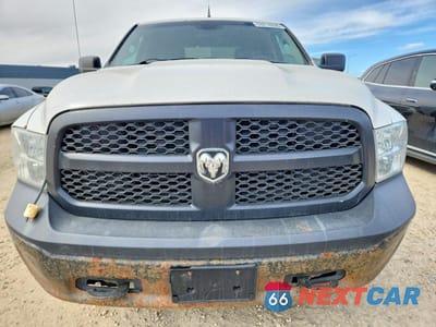 Piąte zdjęcie samochodu w środku: 2016 RAM 1500 ST VIN:1C6RR7FM1GS146865 - miniatura