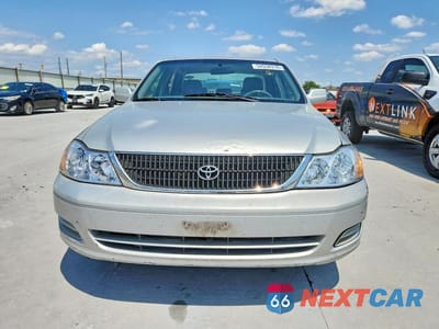 Piąte zdjęcie samochodu w środku: 2002 TOYOTA AVALON XL VIN:4T1BF28B62U260211 - miniatura