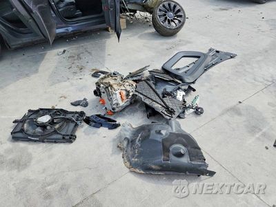 Zdjęcie 12 z 13 samochodu: 2023 TESLA MODEL Y VIN:7SAYGDEF7PF874976 - miniatura